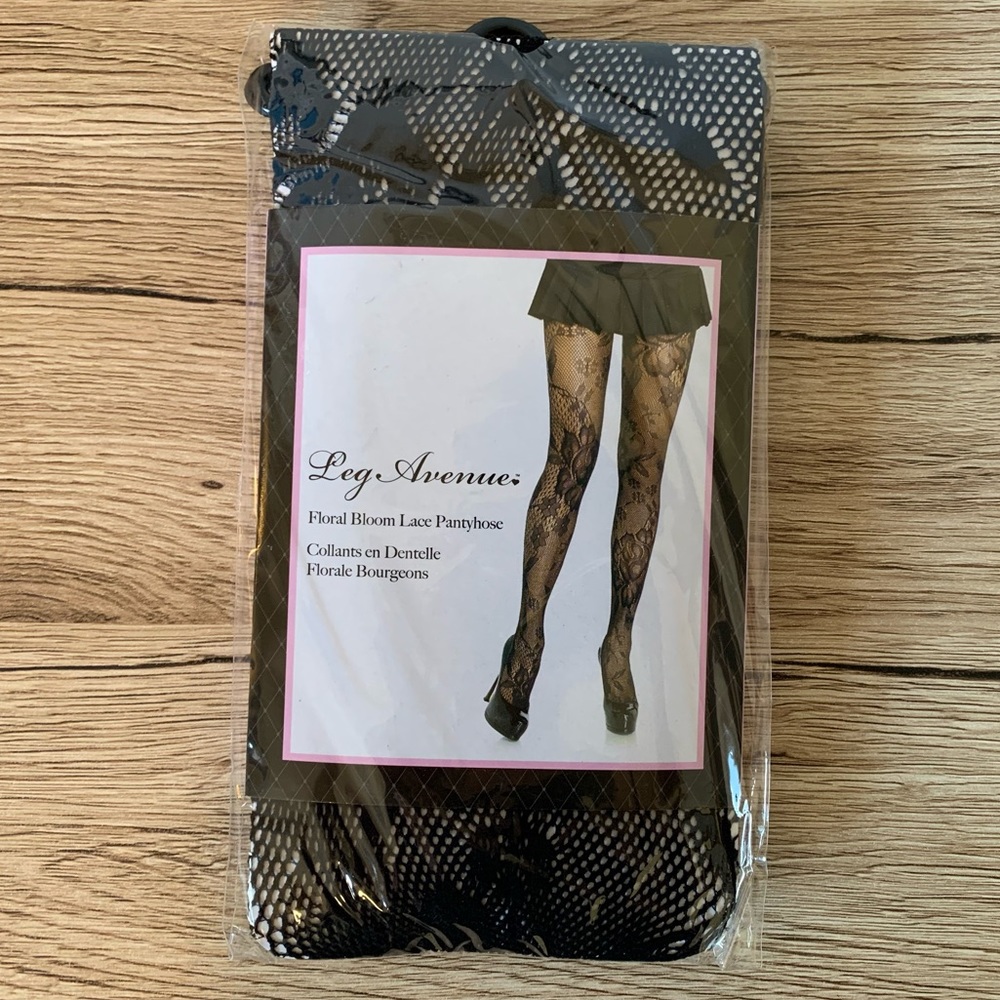 Victoria’s Secret Floral Bloom Lace Pantyhose